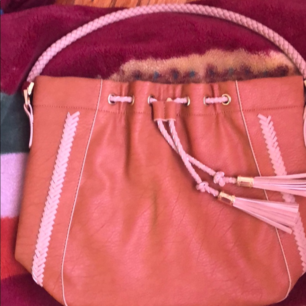 Tote C brand